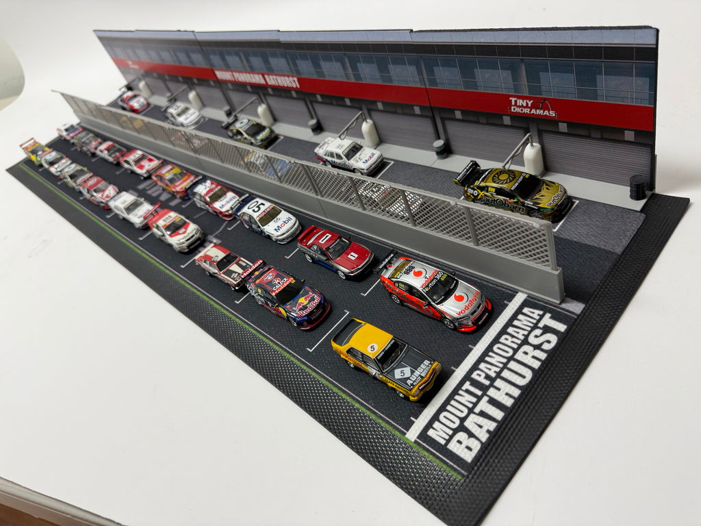 Bar Mat Bathurst – 1/64 Scale Diecast Display by Tiny Dioramas