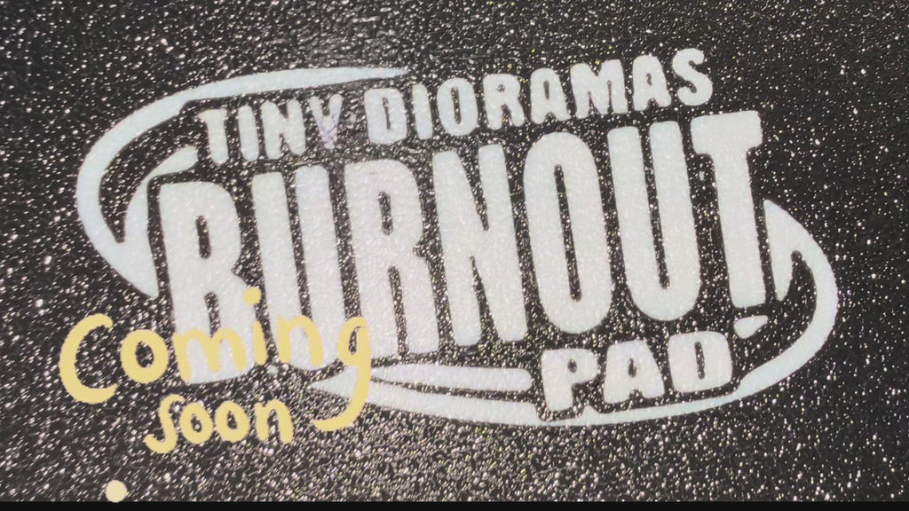 (PREORDER) Tiny Dioramas Motion DriftAbout & burnout pads